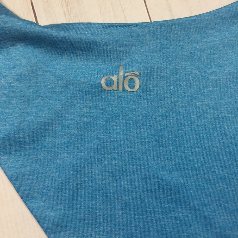 Alō Yoga Turquoise Asymmetrical Tank Top S EUC - Picture 6 of 7